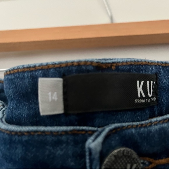 Kut from the Kloth size 14 Kelsey style ankle length with raw hem and wide leg - Picture 2 of 5